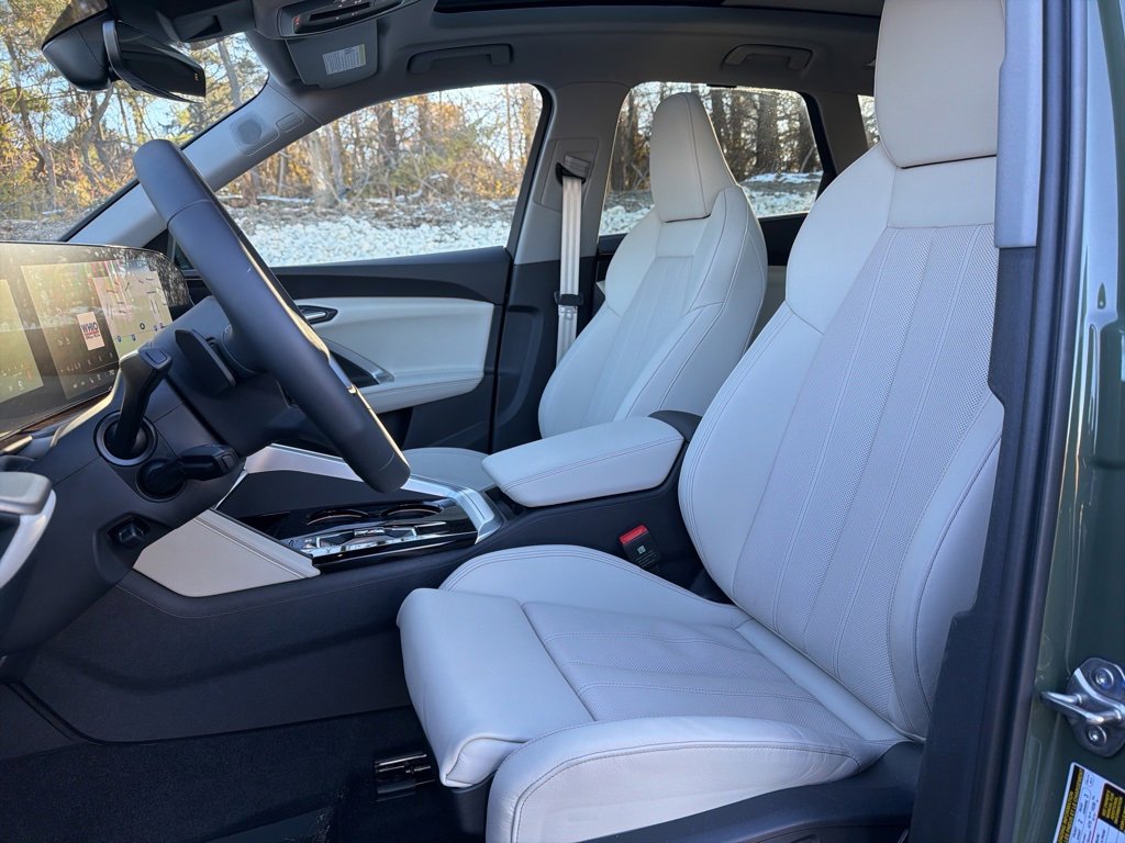 Certified 2025 Audi Q5 Prestige image 8