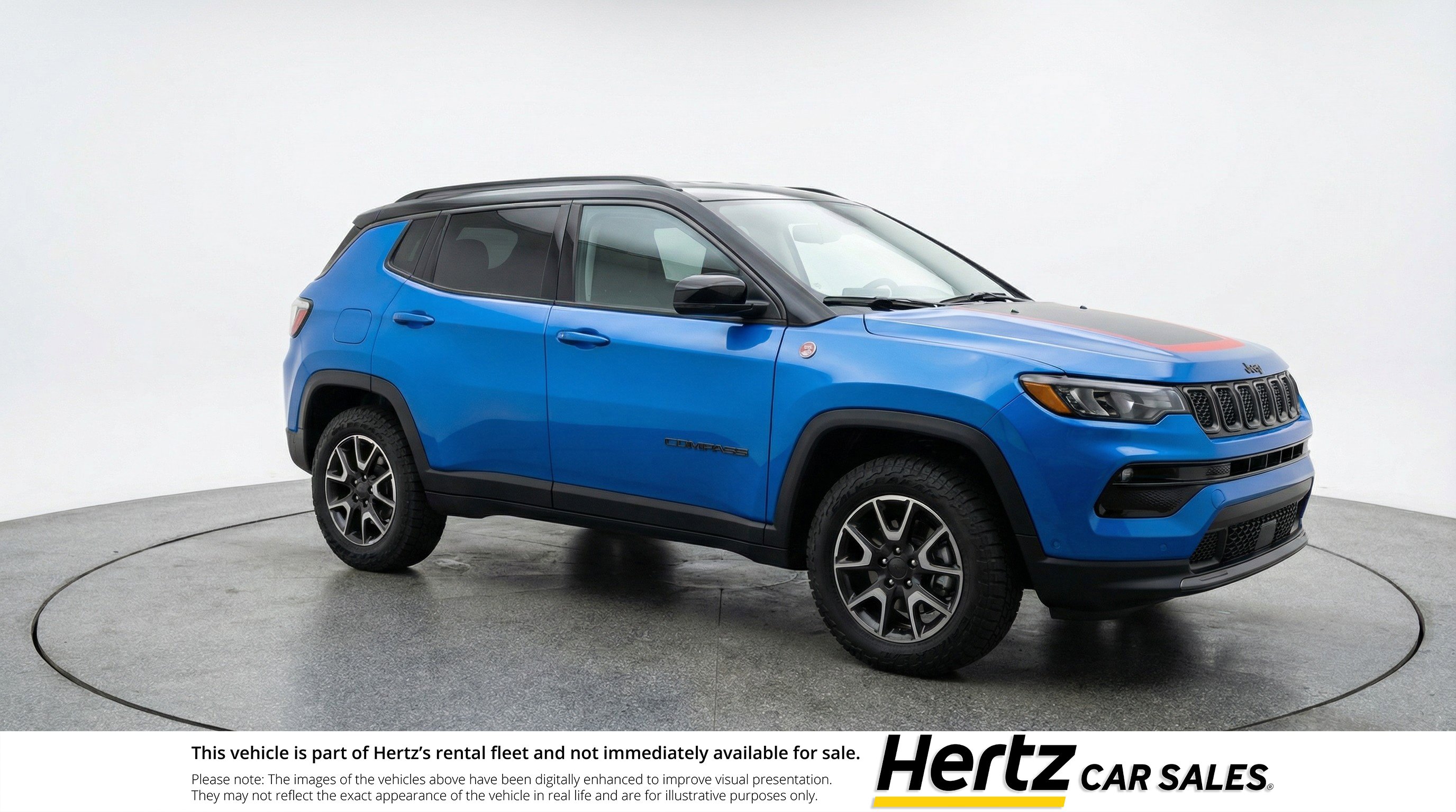 Used 2025 Jeep Compass Trailhawk AWD/4WD image 1