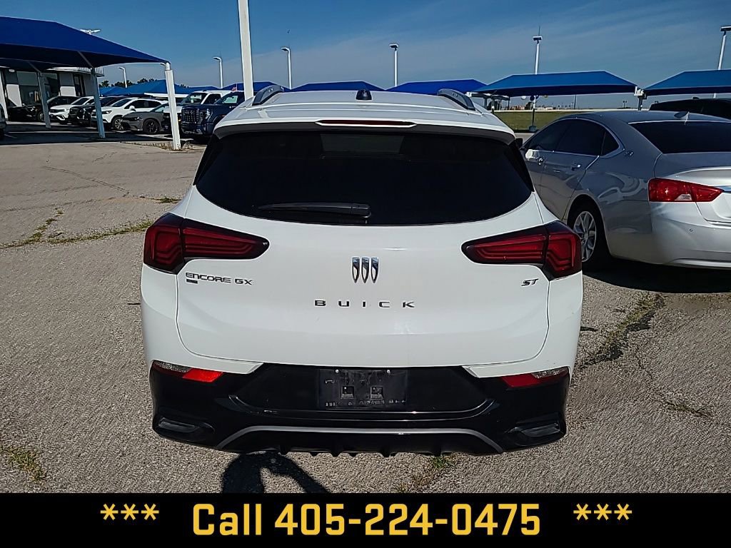 Used 2024 Buick Encore GX Sport Touring image 8