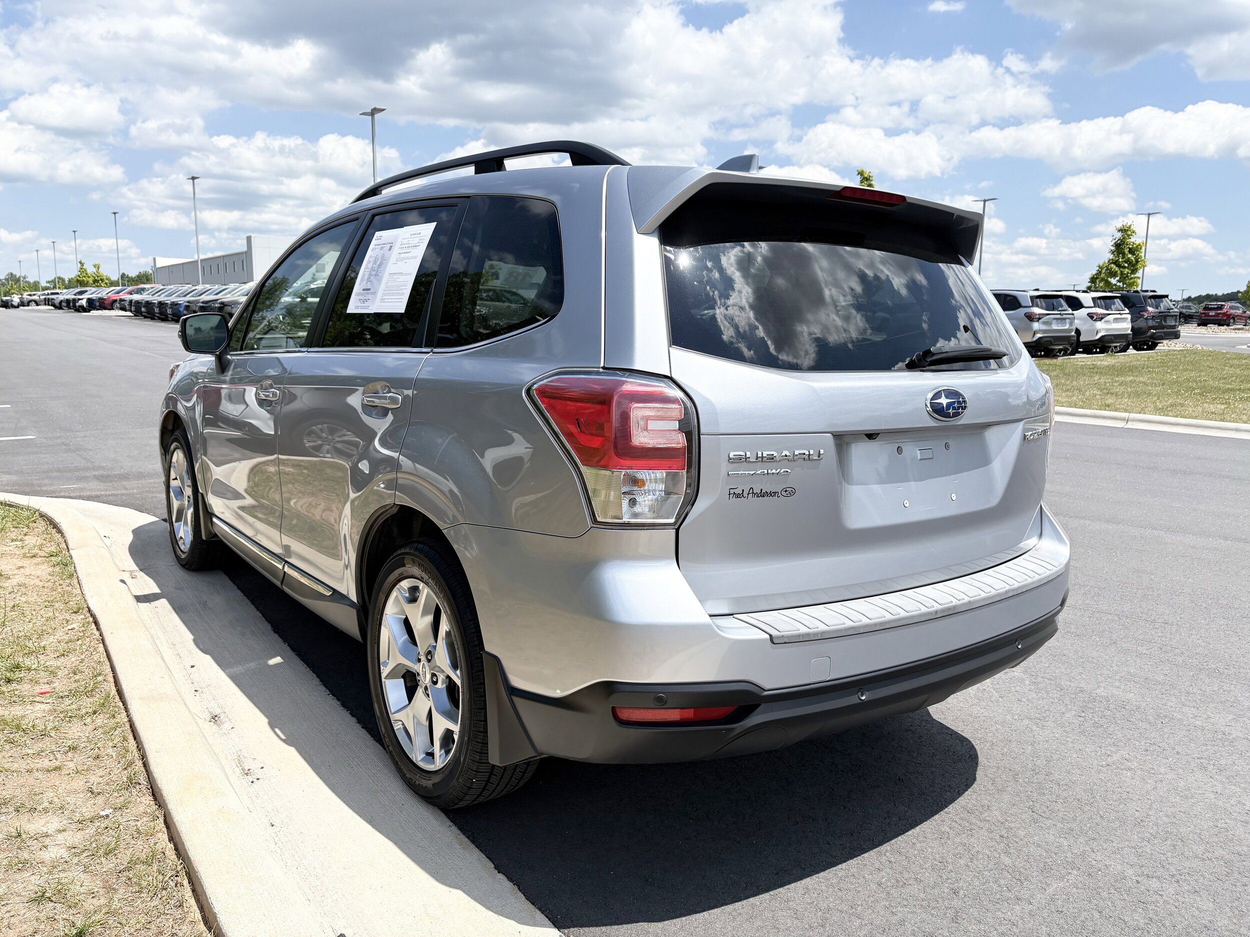 Used 2018 Subaru Forester 2.5i Touring AWD/4WD image 6