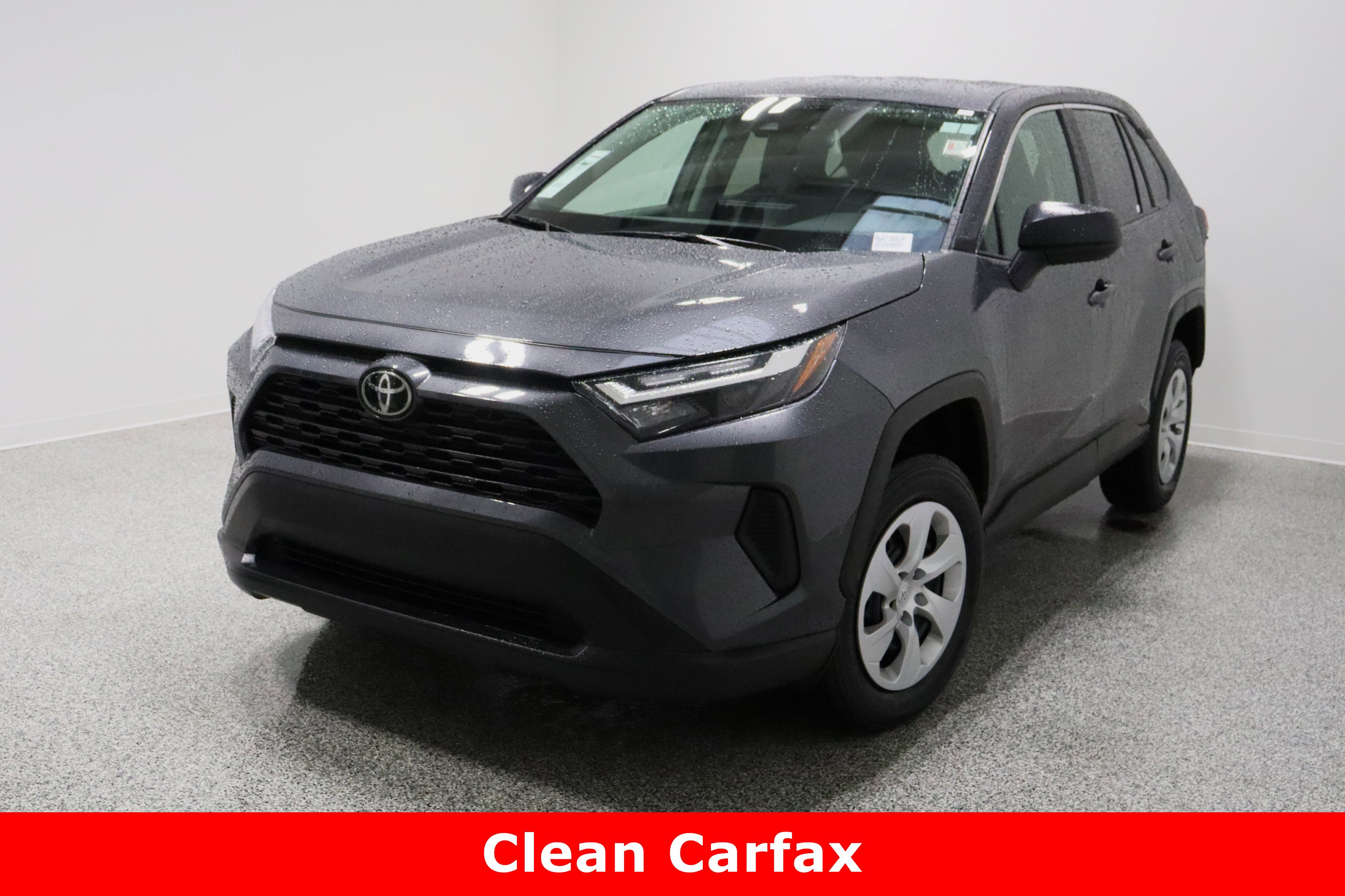 Used 2024 Toyota RAV4 LE image 2