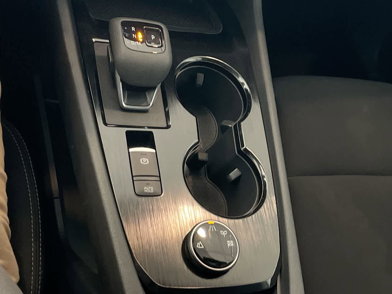Used 2024 Nissan Rogue S AWD/4WD image 19