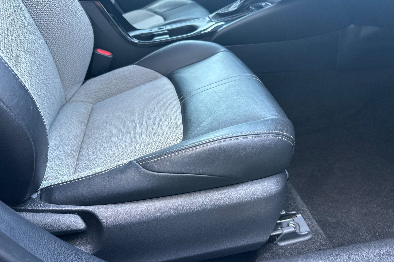 Used 2023 Toyota Corolla XSE FWD image 23