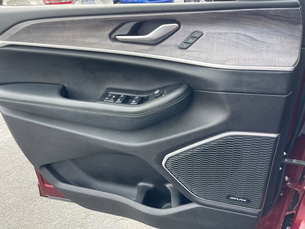 Used 2021 Jeep Grand Cherokee L Limited image 9