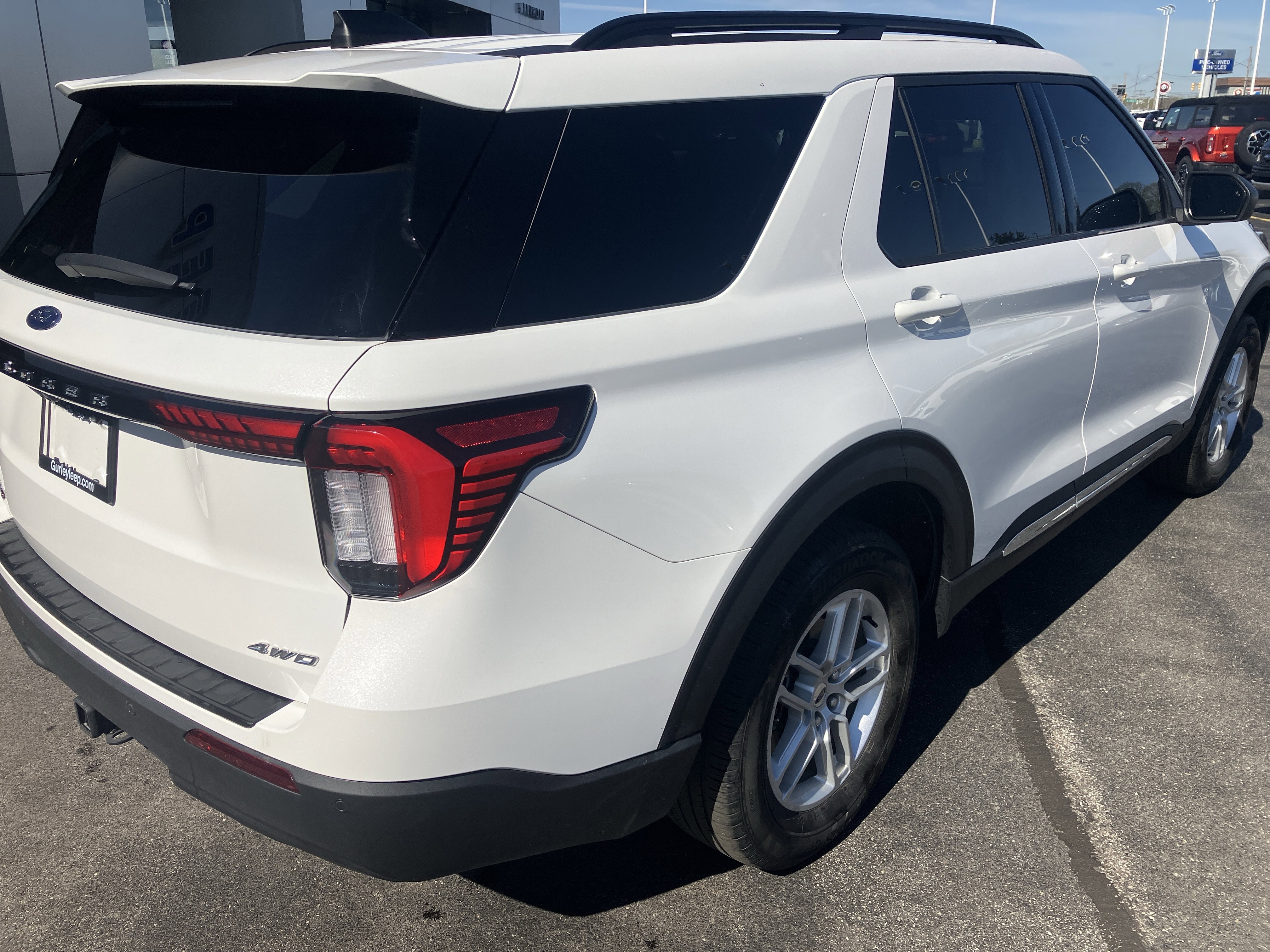 Certified 2025 Ford Explorer Active AWD/4WD image 7