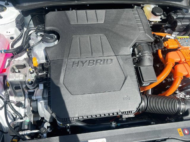 New 2026 Hyundai Elantra Hybrid FWD image 10
