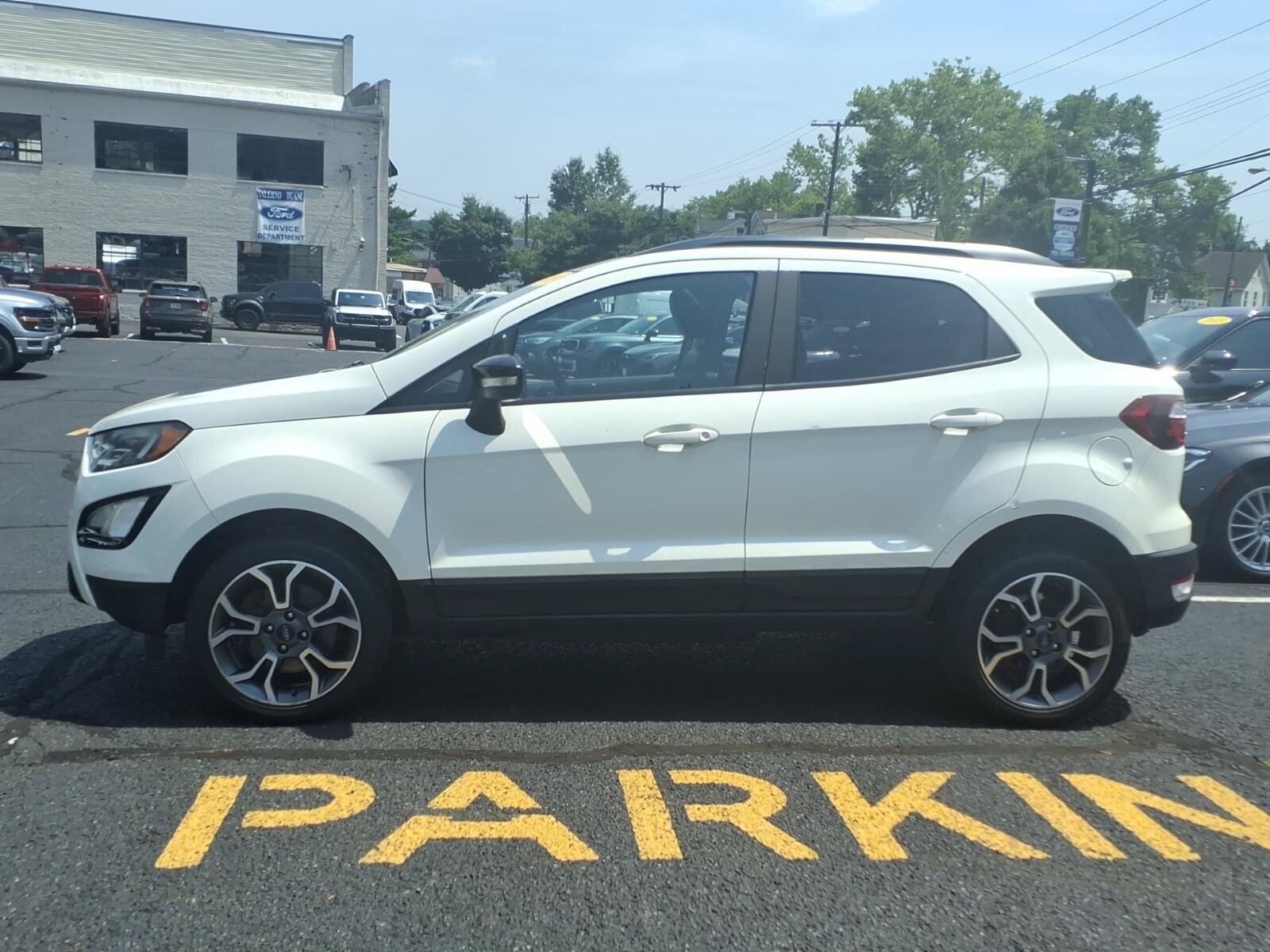 Used 2019 Ford EcoSport SES w/ SES Black Appearance Package AWD/4WD image 8