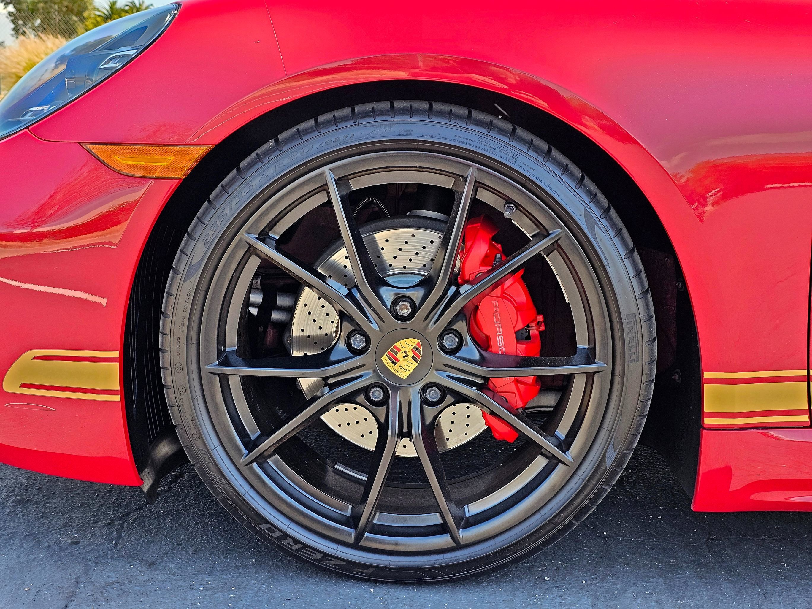Used 2021 Porsche 718 Boxster S RWD image 15