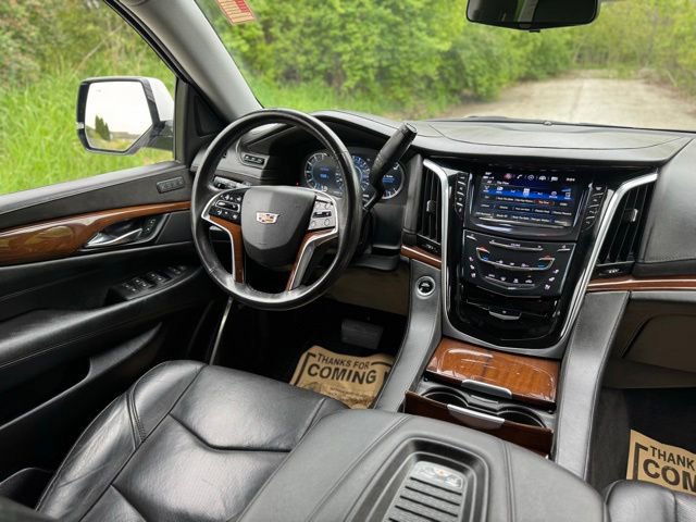 Used 2020 Cadillac Escalade ESV Luxury AWD/4WD image 30