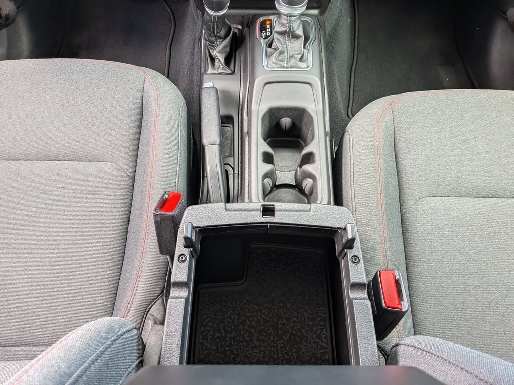 Used 2024 Jeep Wrangler Unlimited Rubicon AWD/4WD image 32