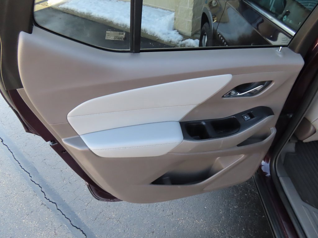 Used 2018 Chevrolet Traverse LT image 29