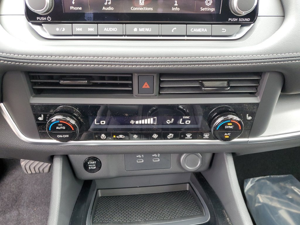 New 2026 Nissan Rogue Dark Armor AWD/4WD image 31