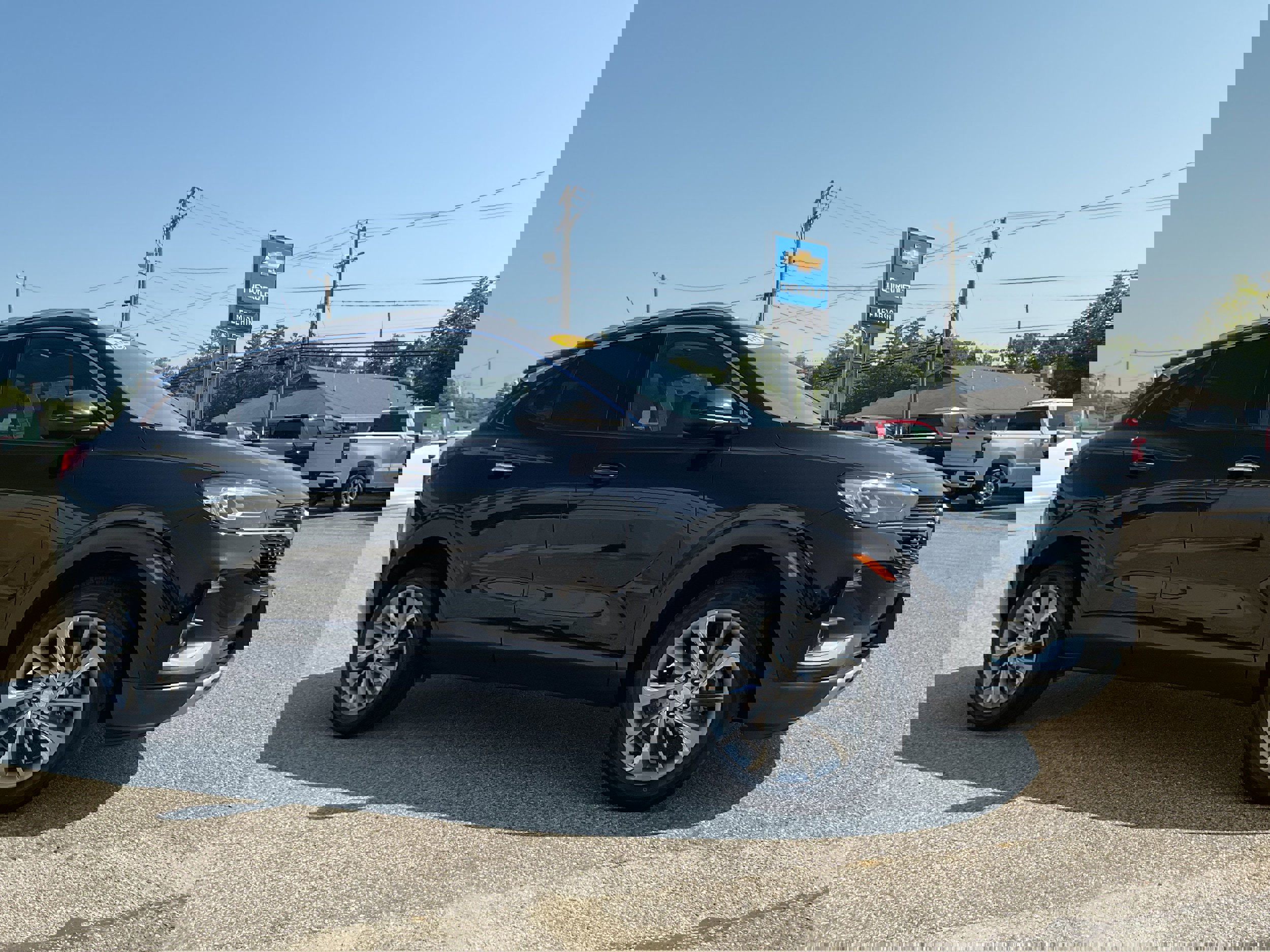 Certified 2022 Buick Encore GX Essence w/ Experience Buick Package image 2