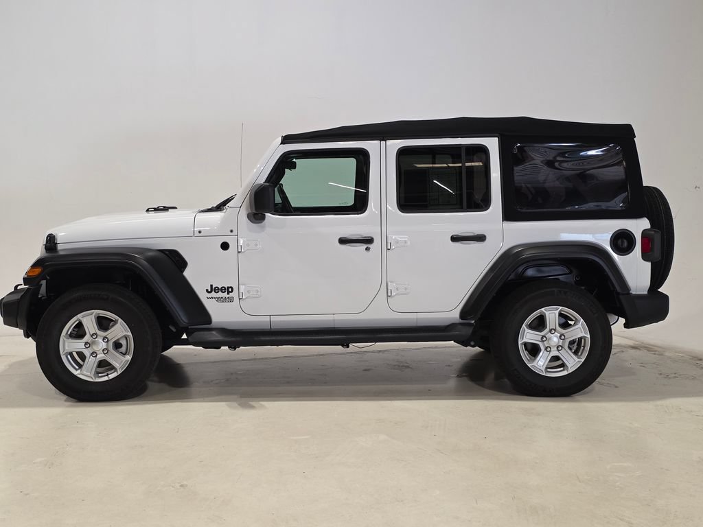Used 2021 Jeep Wrangler Unlimited Sport AWD/4WD image 3