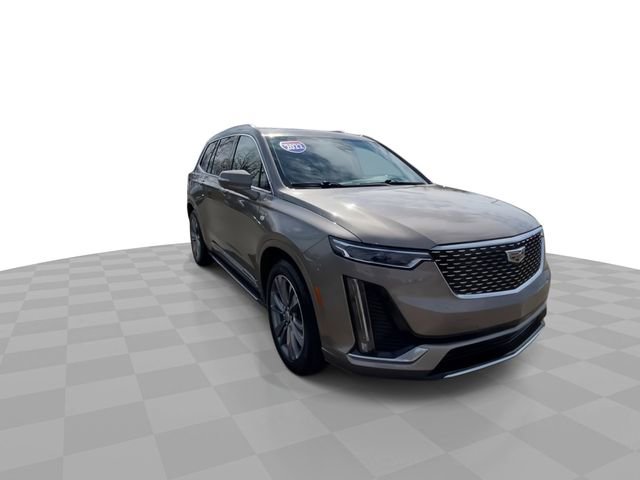 Used 2022 Cadillac XT6 Premium Luxury w/ Technology Package FWD image 4