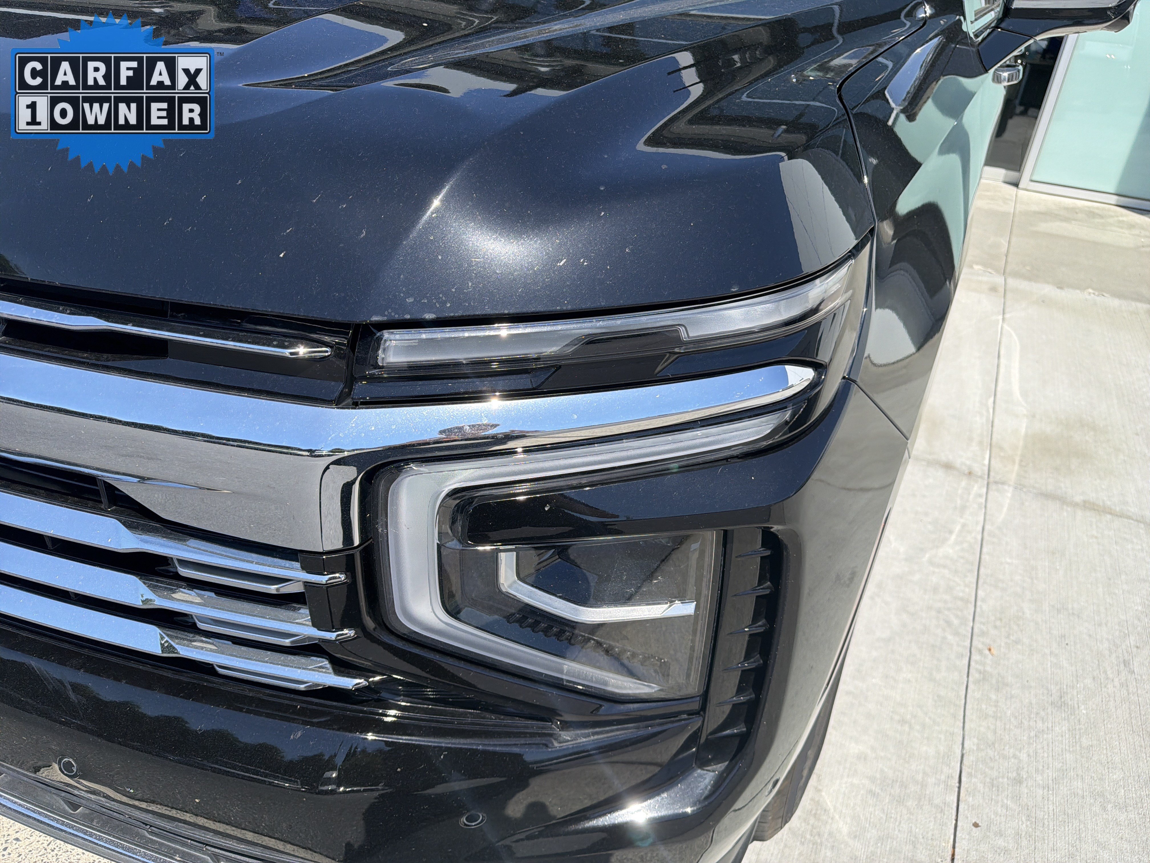 Used 2025 Chevrolet Suburban Premier AWD/4WD image 6
