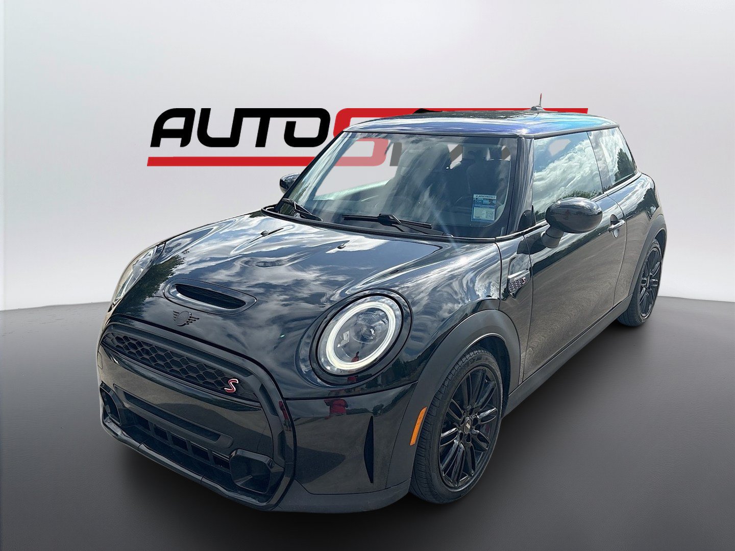 Used 2024 MINI Cooper S FWD image 3
