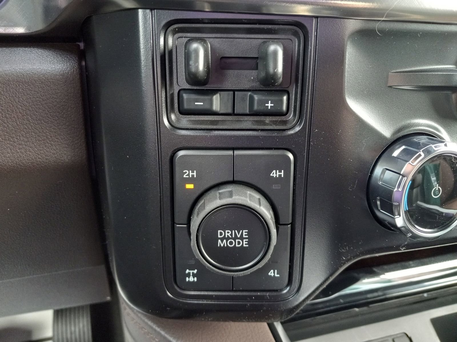 New 2026 Ford F250 King Ranch w/ Chrome Package image 21