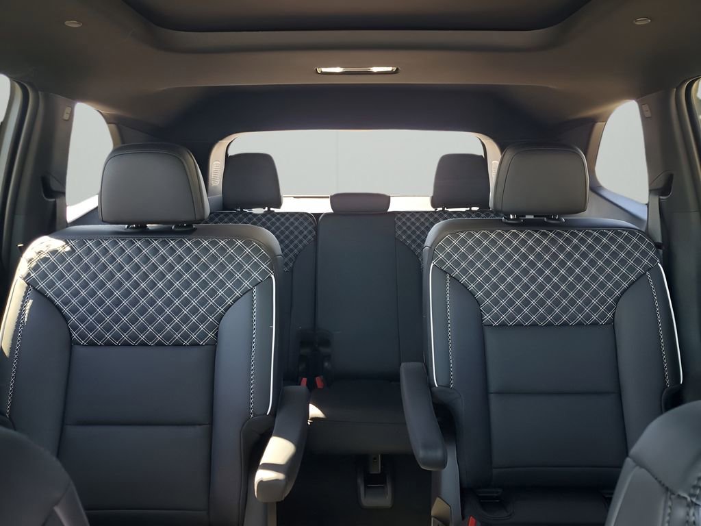 New 2026 GMC Acadia Denali w/ Super Cruise Package image 43