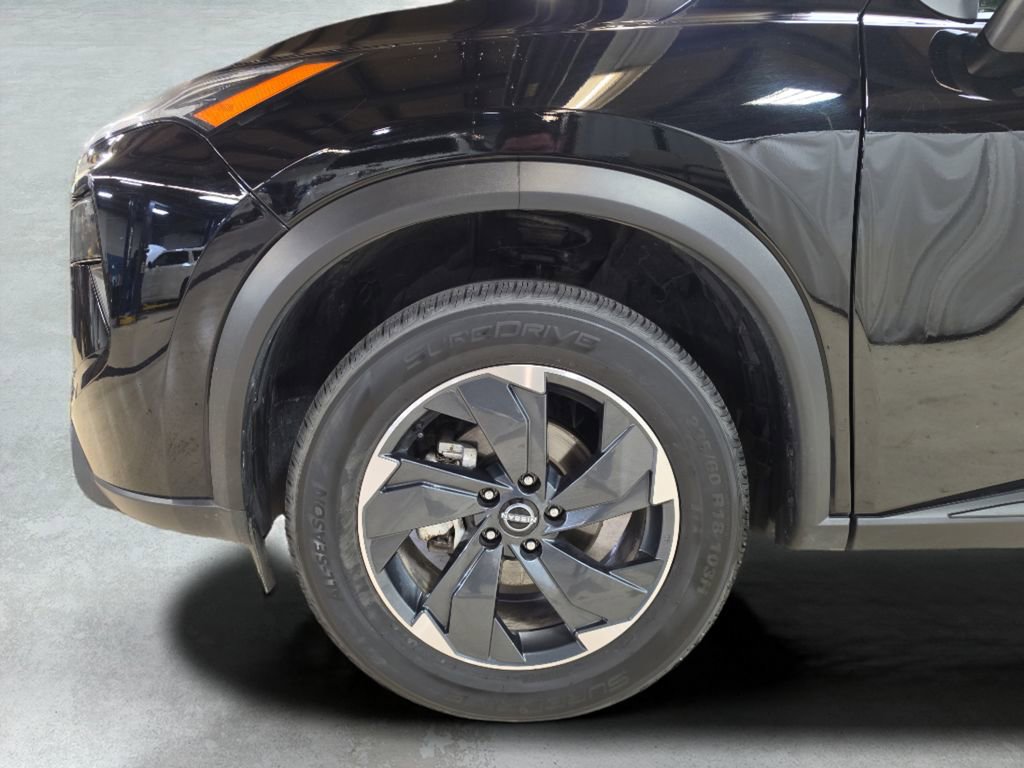 Used 2025 Nissan Rogue SV image 24
