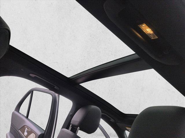 Used 2024 Mercedes-Benz GLE 350 4MATIC w/ 3rd Row Seat Package image 20