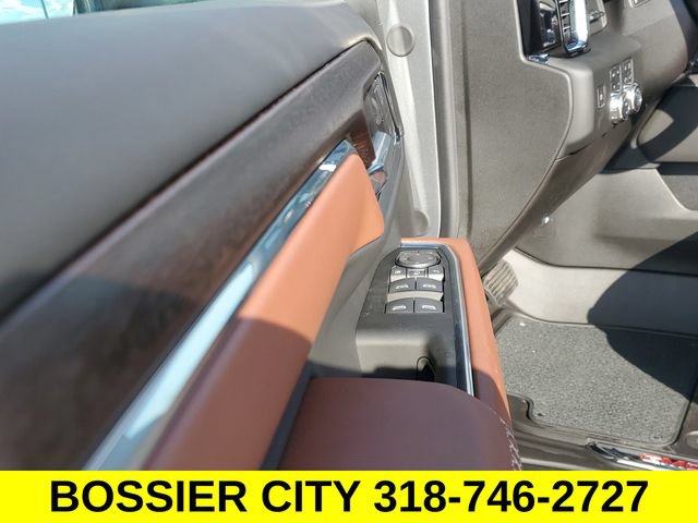 New 2025 GMC Sierra 2500 Denali Ultimate AWD/4WD image 13