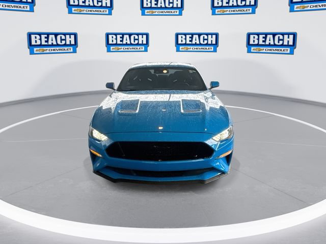 Used 2022 Ford Mustang GT Premium w/ Equipment Group 401A RWD image 3