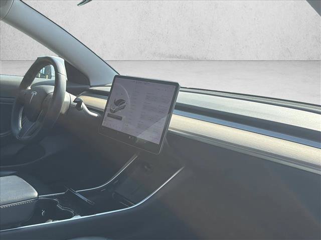 Used 2020 Tesla Model 3 Long Range image 23