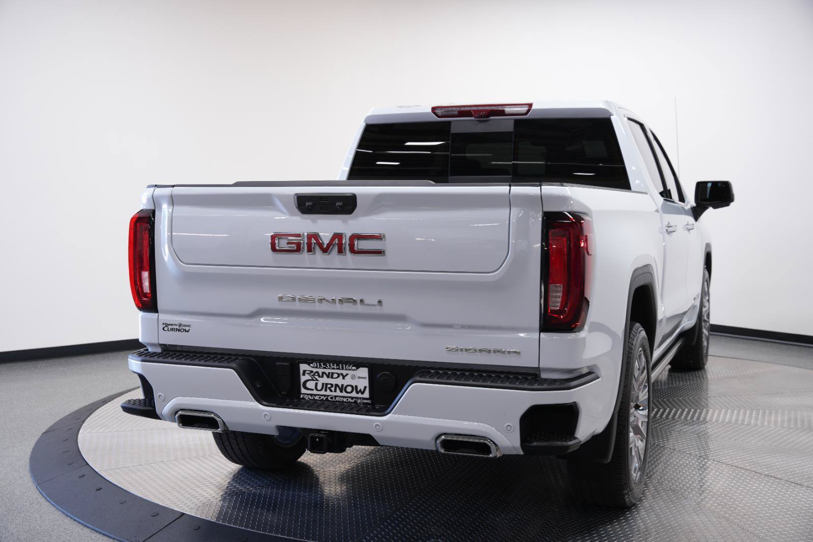 Used 2026 GMC Sierra 1500 Denali AWD/4WD image 11