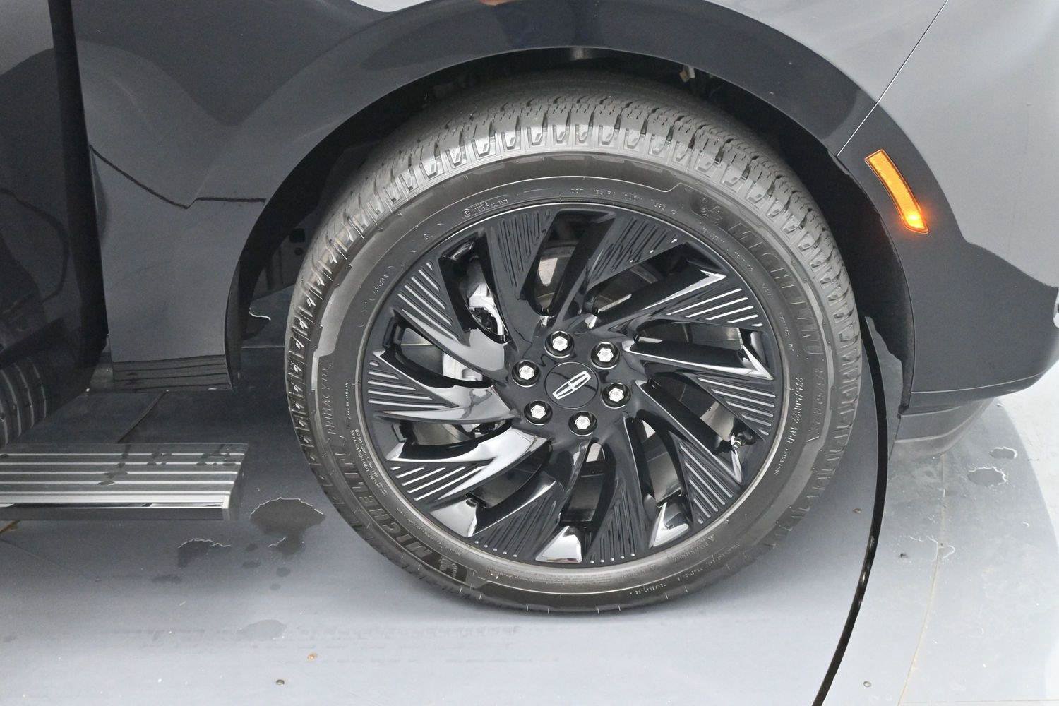 Used 2026 Lincoln Navigator L Black Label AWD/4WD image 48
