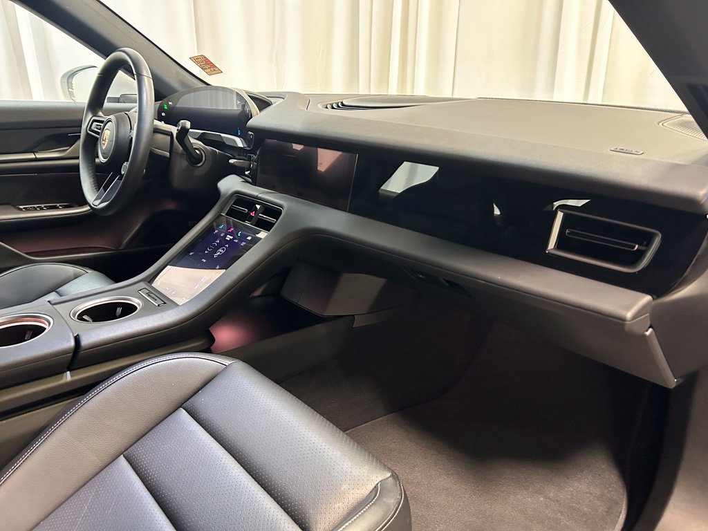 Certified 2025 Porsche Taycan AWD/4WD image 26