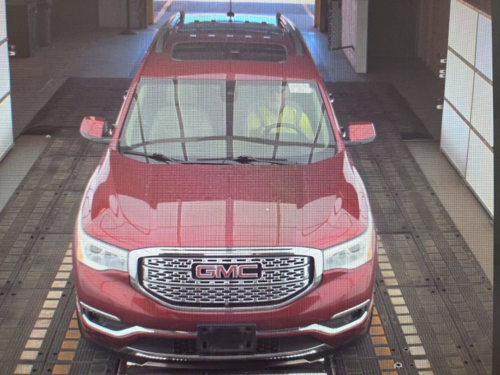 Used 2019 GMC Acadia Denali w/ Technology Package AWD/4WD image 5