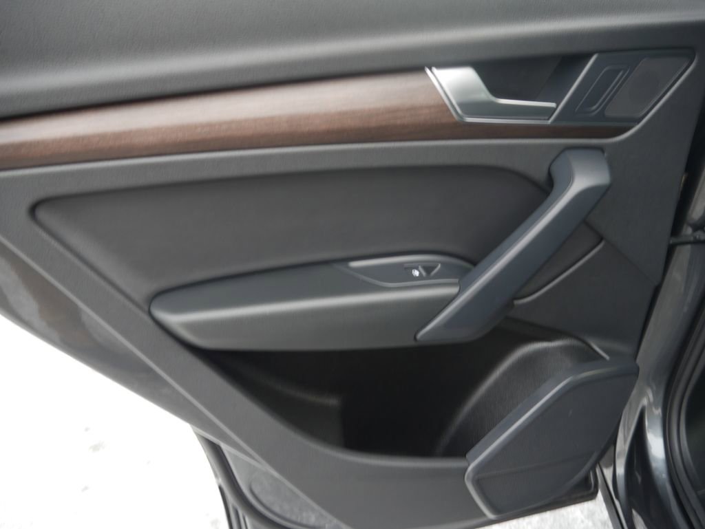 Certified 2023 Audi Q5 2.0T Premium w/ Convenience Package image 21