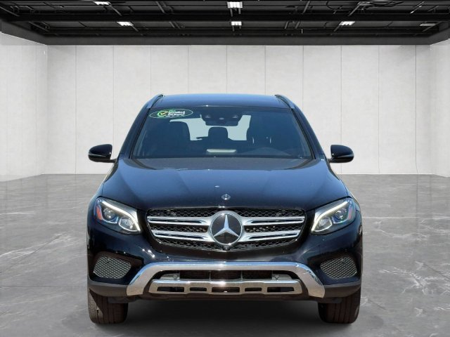 Used 2019 Mercedes-Benz GLC 300 4MATIC image 2