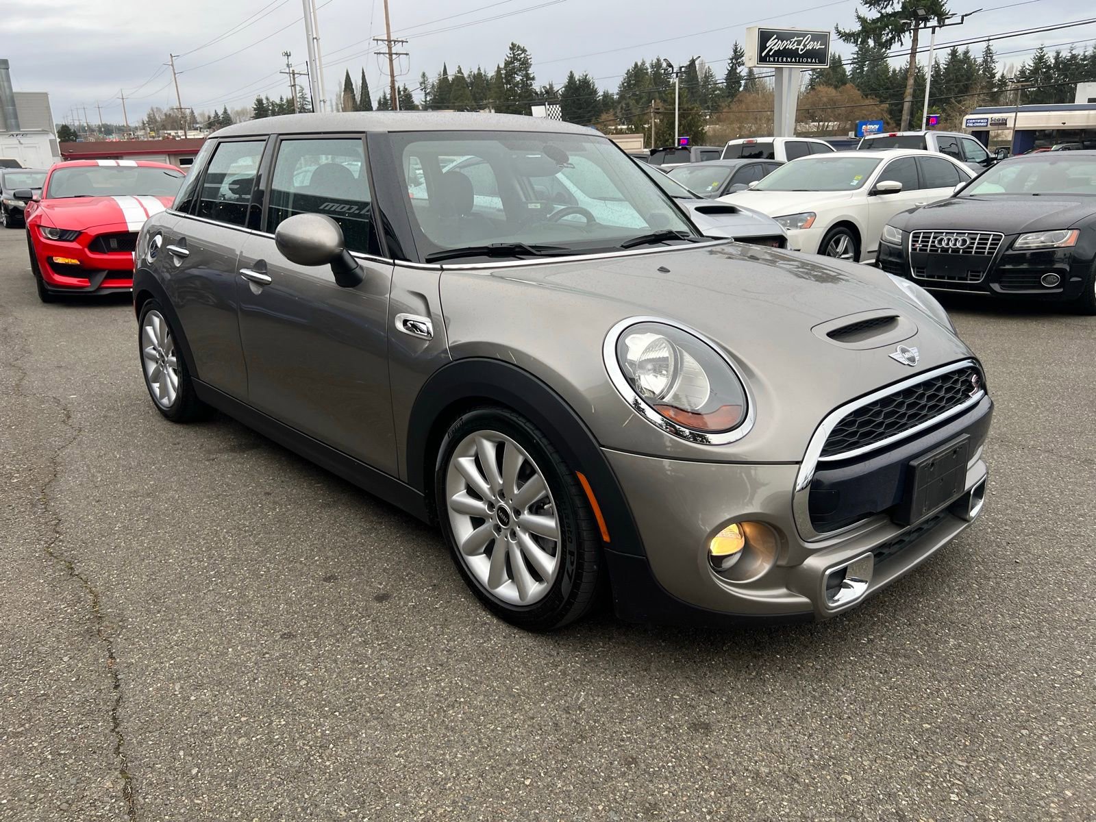 Used 2016 MINI Cooper S image 4