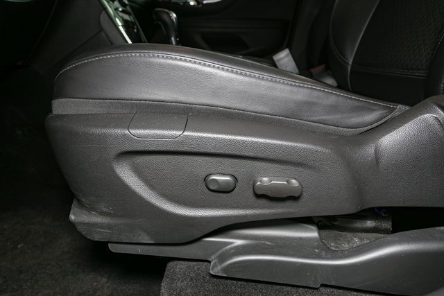 Used 2022 Buick Encore Preferred w/ Safety Package image 33