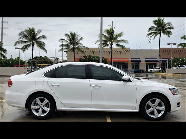 Used 2013 Volkswagen Passat 2.5 SE FWD image 4