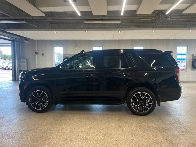 Used 2022 Chevrolet Tahoe RST w/ Luxury Package AWD/4WD image 12