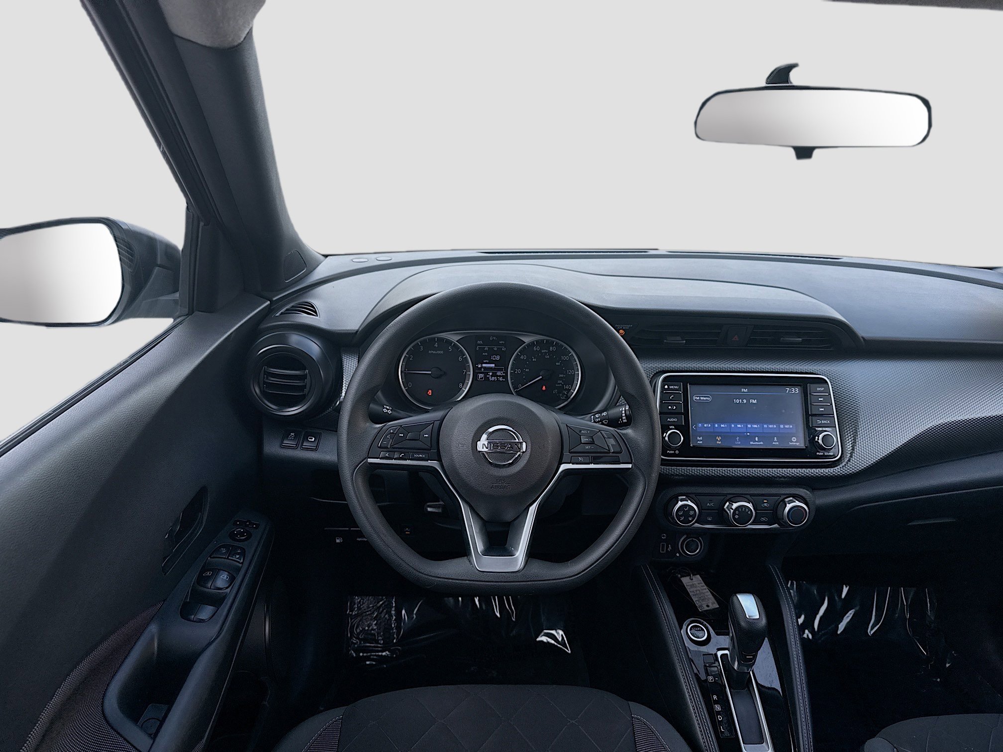 Used 2019 Nissan Kicks S image 20