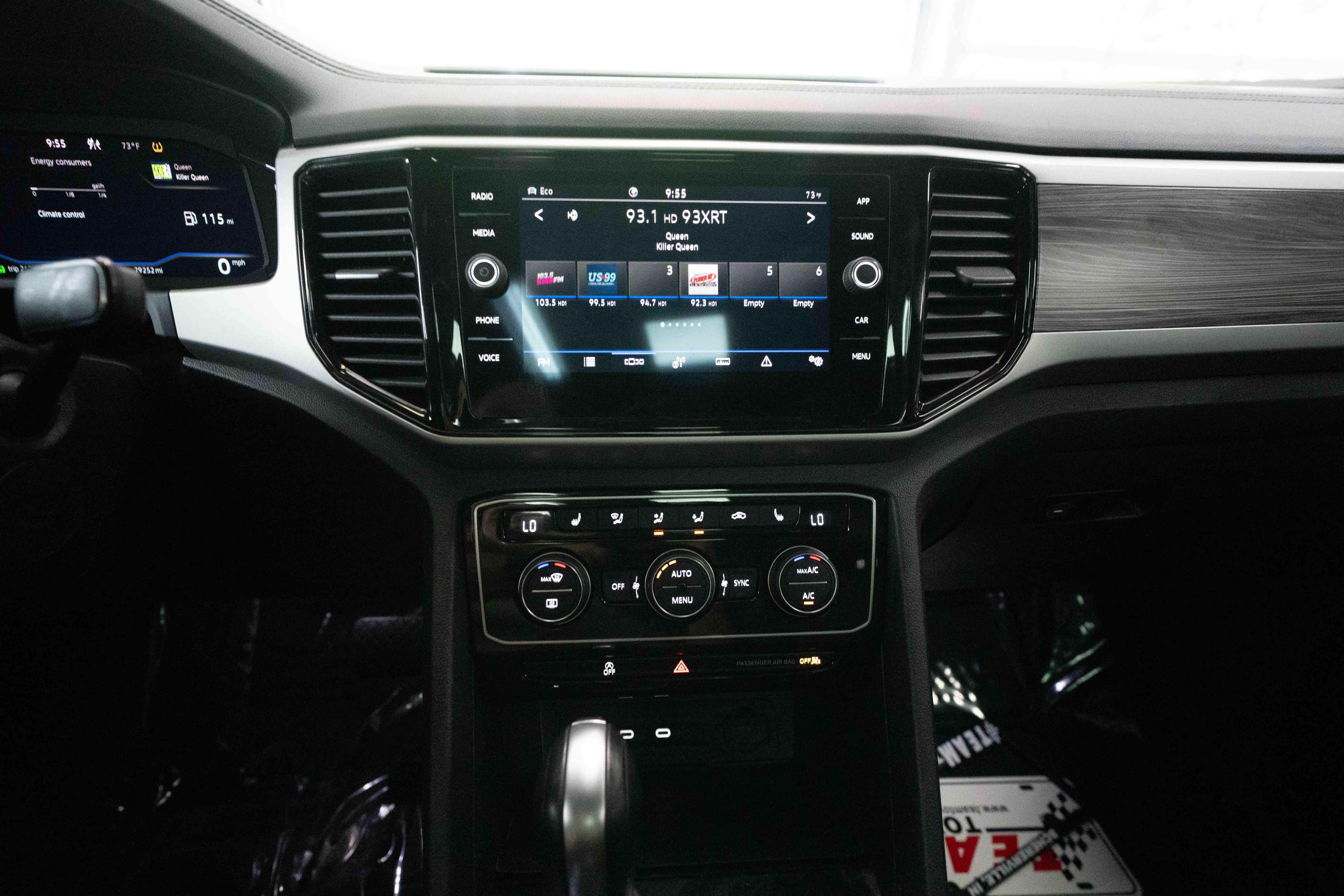 Used 2022 Volkswagen Atlas Cross Sport SE w/ Panoramic Sunroof Package AWD/4WD image 17