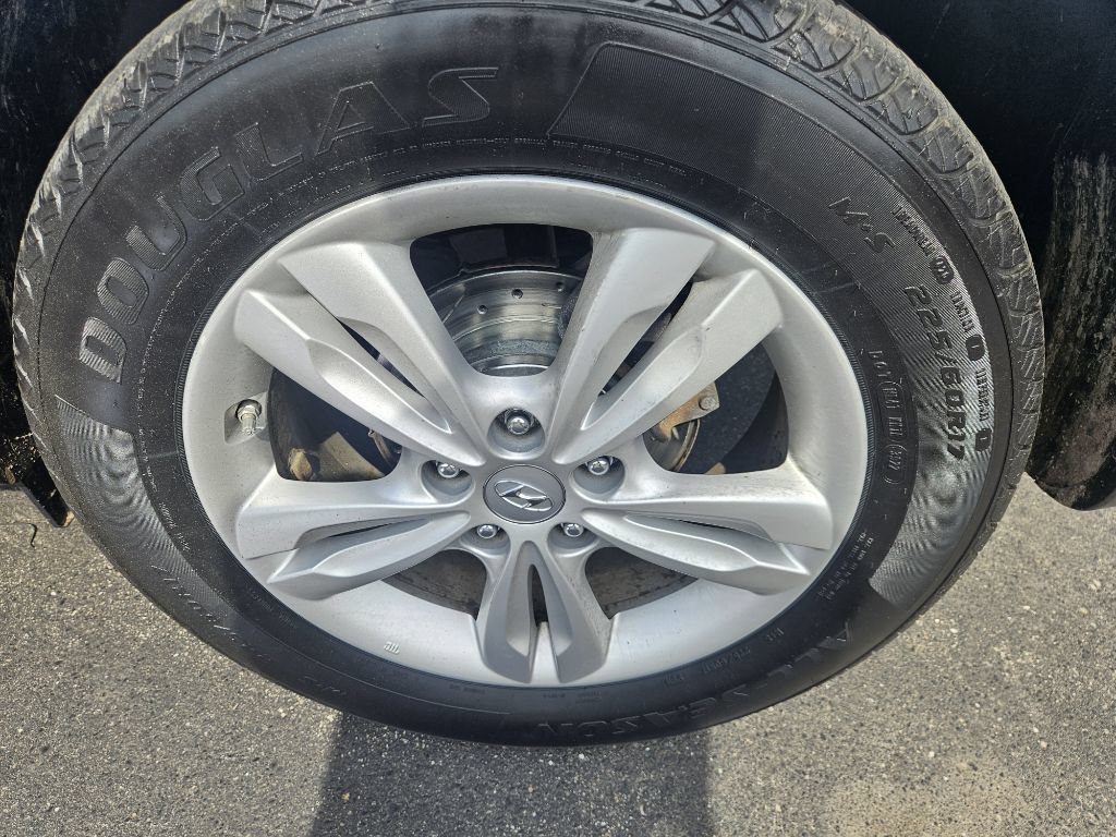 Used 2011 Hyundai Tucson GLS FWD image 22