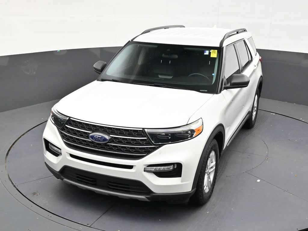 Used 2023 Ford Explorer XLT w/ Equipment Group 202A RWD image 19
