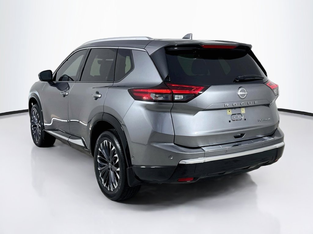 Used 2024 Nissan Rogue Platinum w/ Platinum Premium Package FWD image 5