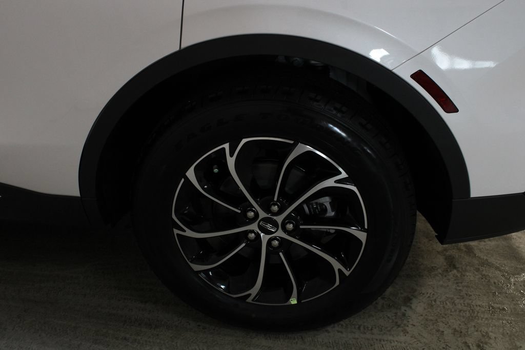 New 2026 Lincoln Nautilus Reserve AWD/4WD image 30