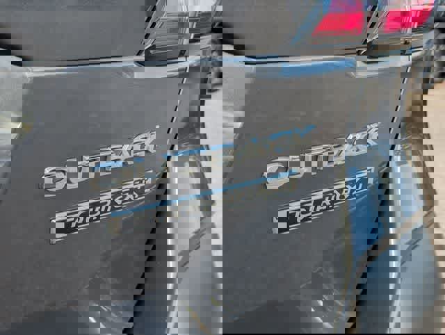 Used 2021 Subaru Outback Touring XT image 12