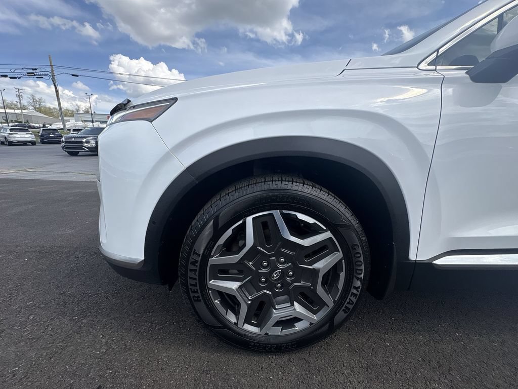 Used 2022 Hyundai Santa Fe Limited FWD image 18