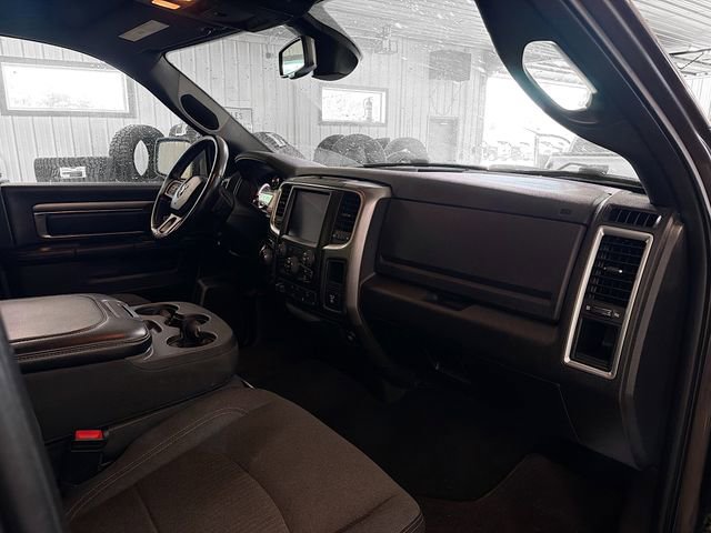 Used 2021 RAM 1500 Classic Warlock AWD/4WD image 12