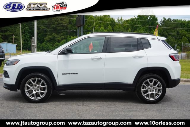 Used 2022 Jeep Compass Latitude AWD/4WD image 6
