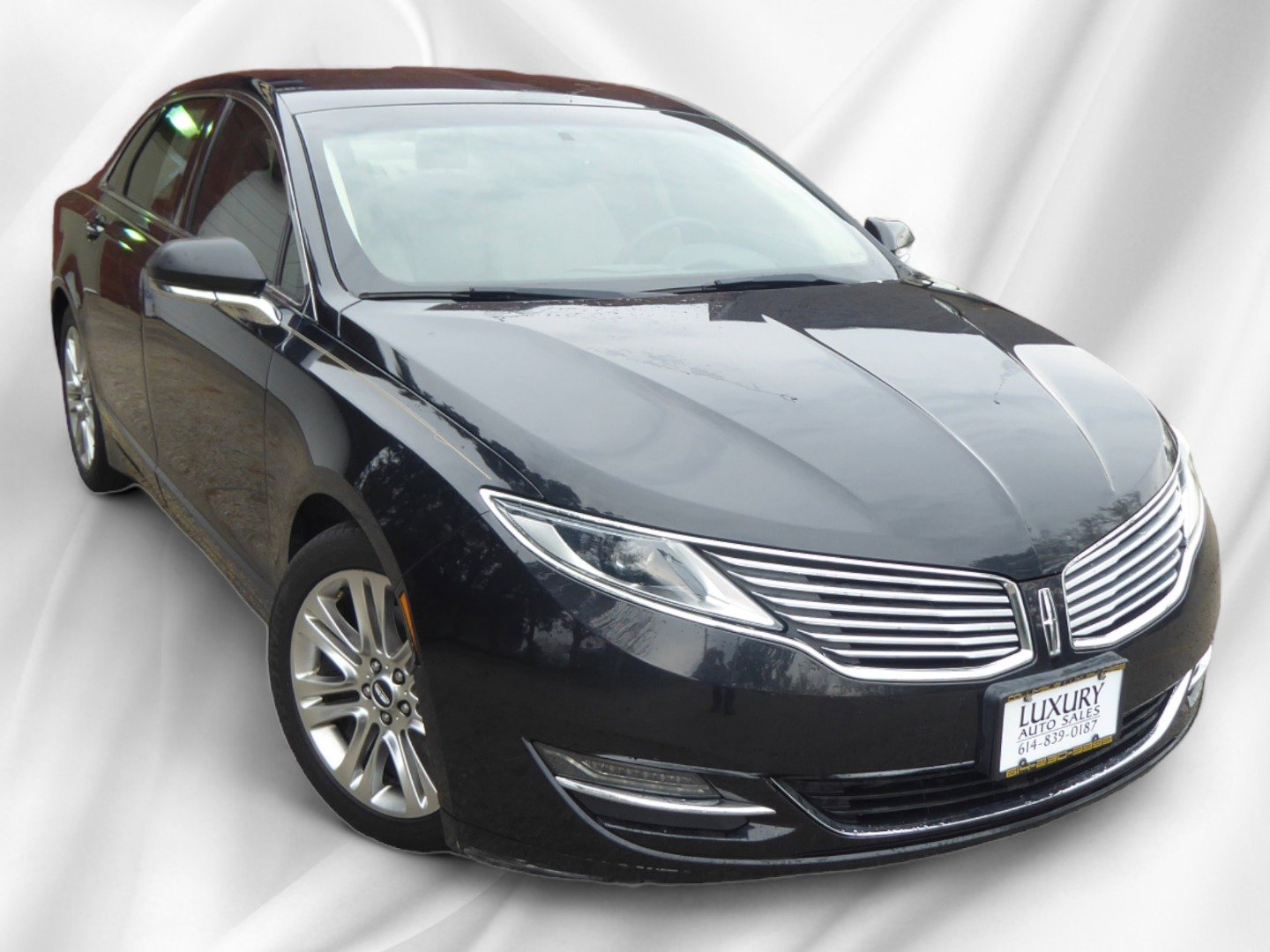 Used 2014 Lincoln MKZ w/ Equipment Group 101A Select image 2