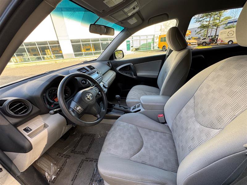 Used 2012 Toyota RAV4 4WD w/ Value Pkg image 14